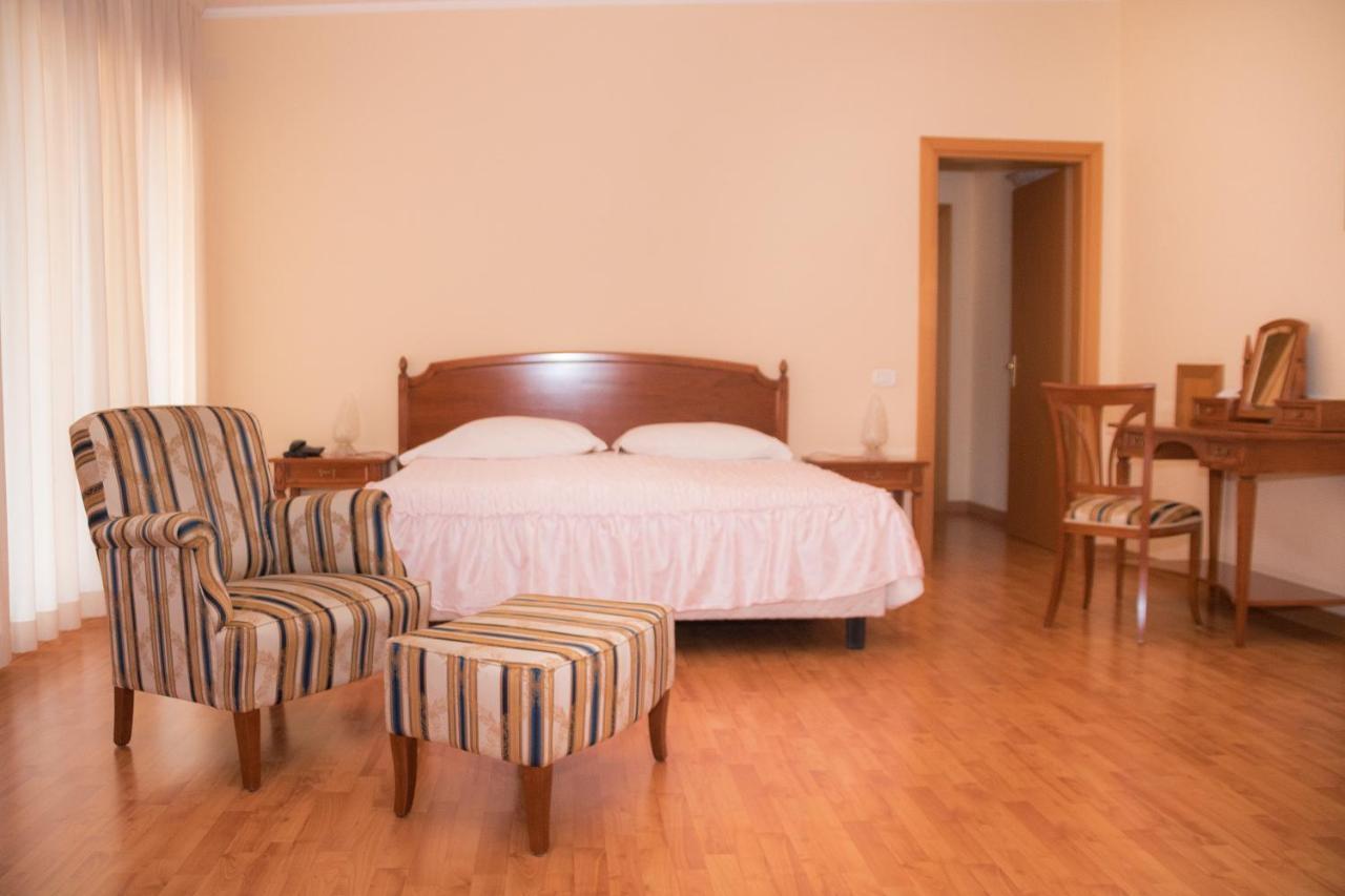 Ruggiero Park Hotel Vallo della Lucania Exterior photo